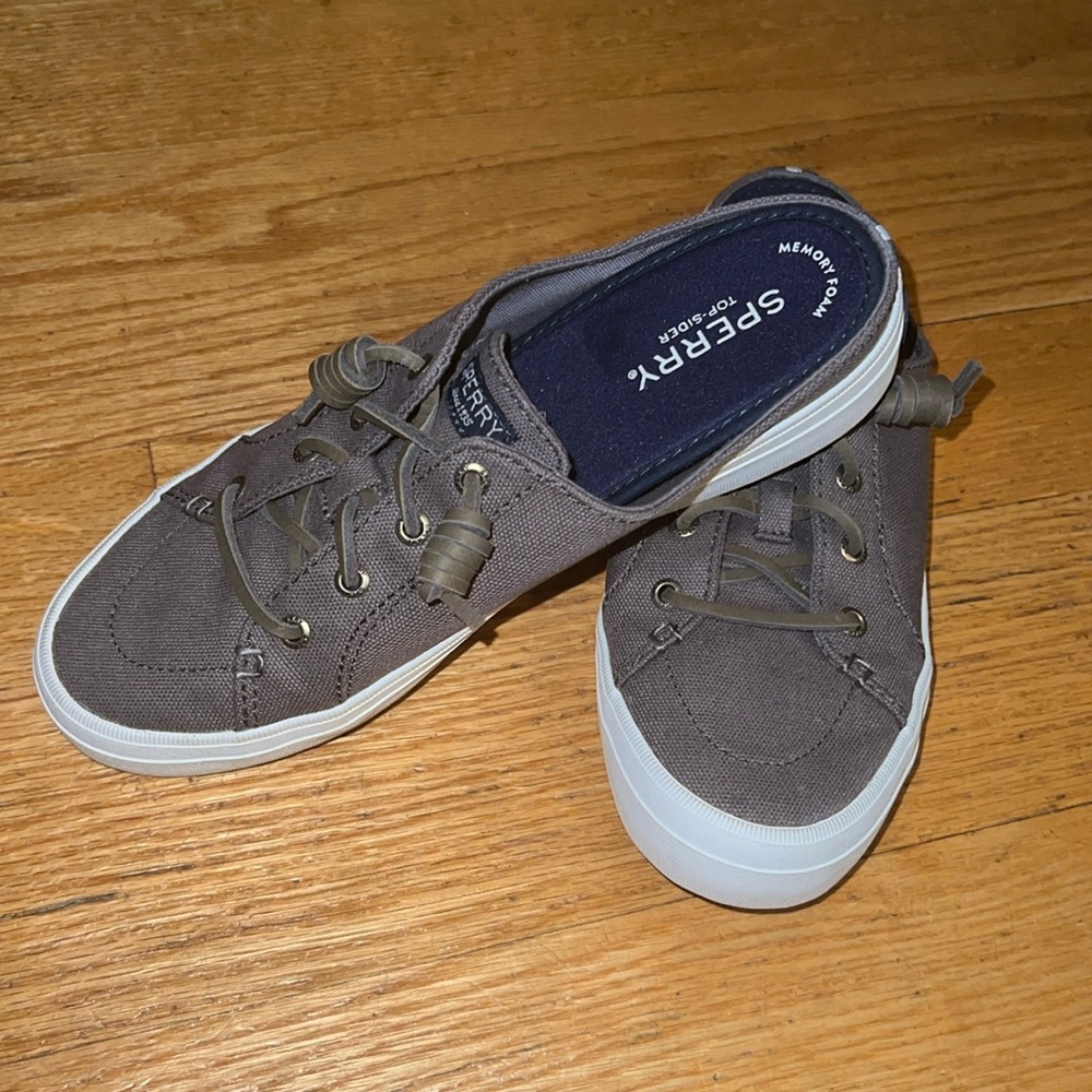 Woman’s sperry half sneakers